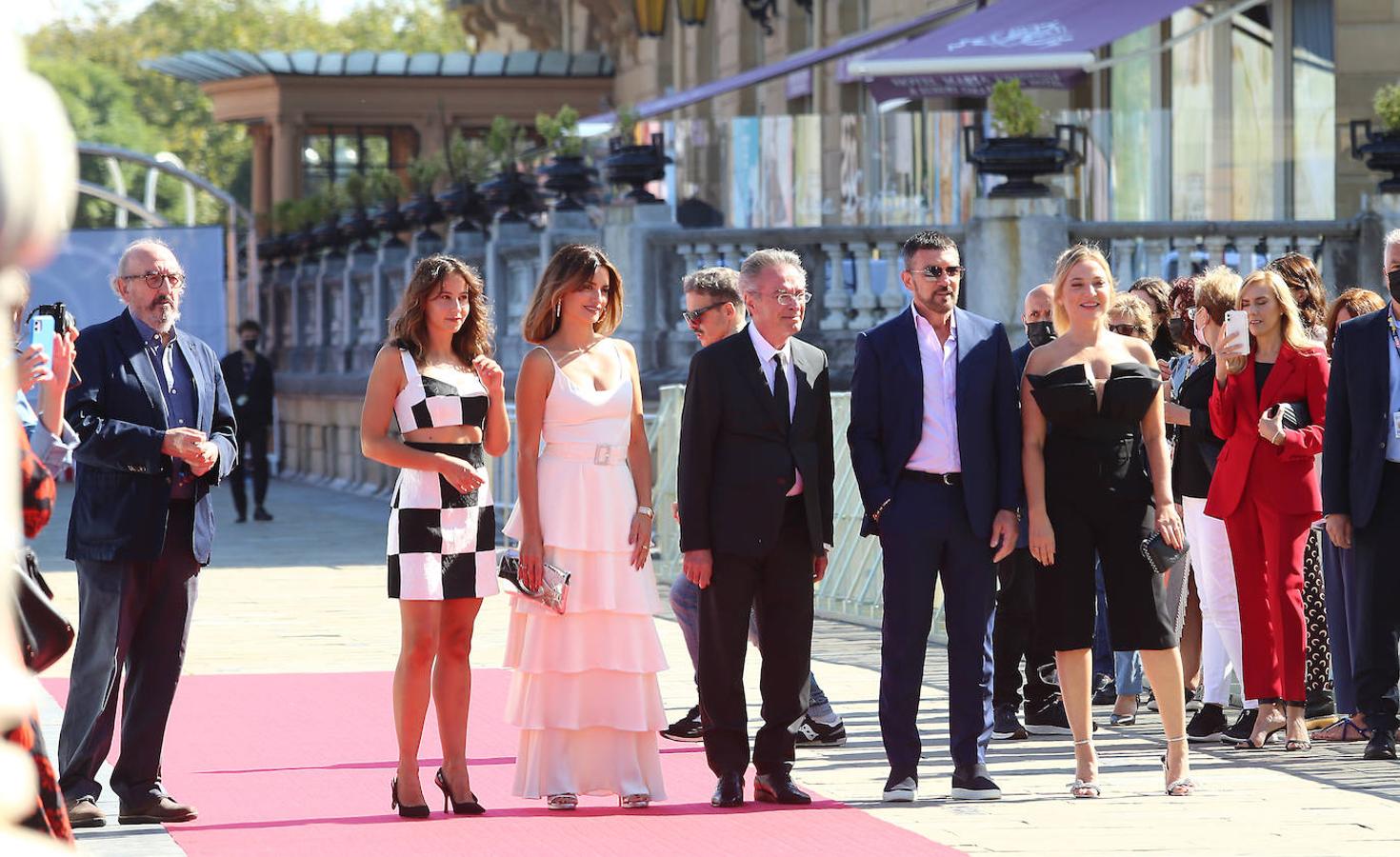 Fotos: Penélope Cruz y Antonio Banderas brillan en la alfombra roja del Zinemaldia