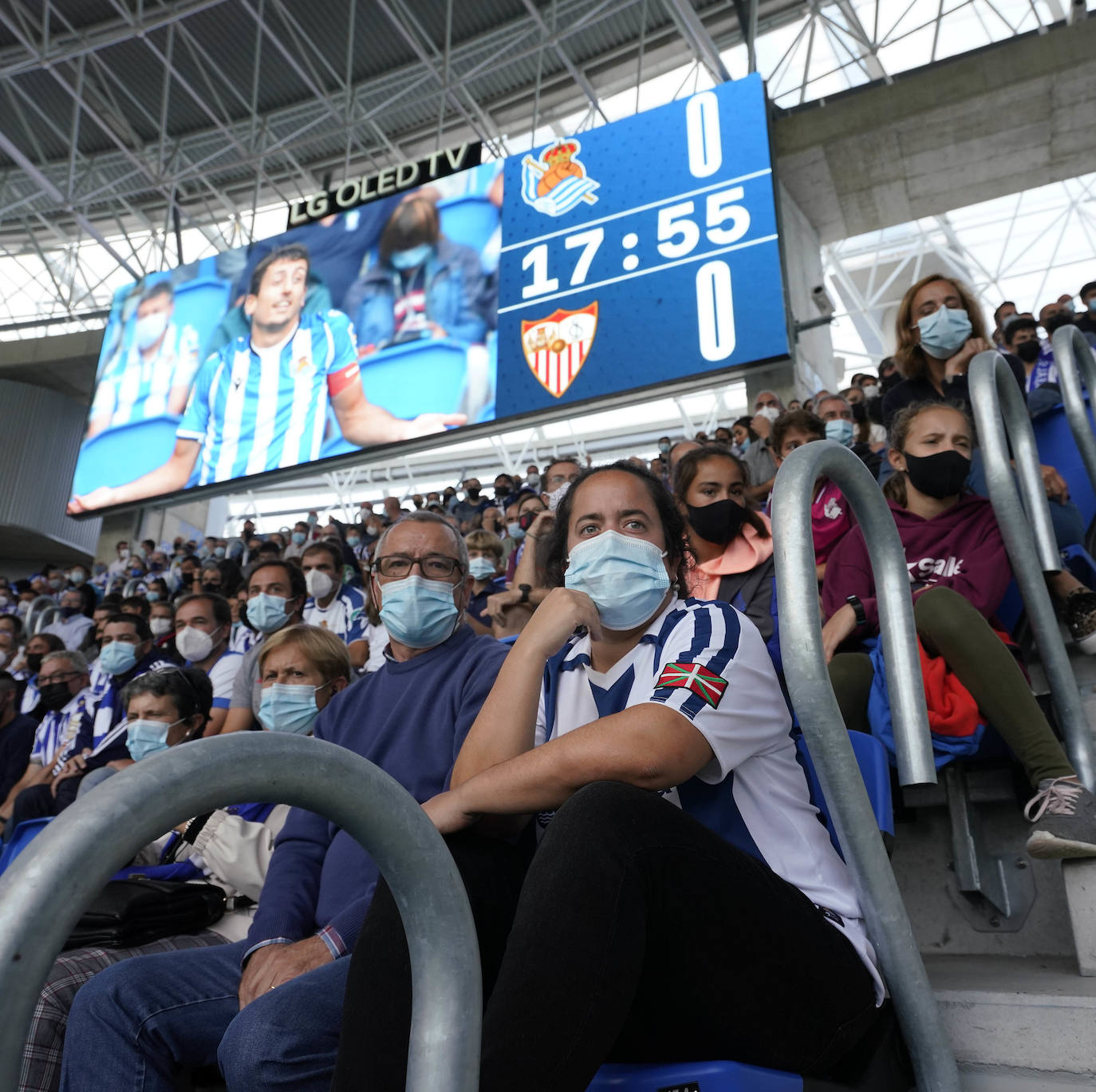 Fotos: Las aficionados de la Real vuelven ocupar sus asientos