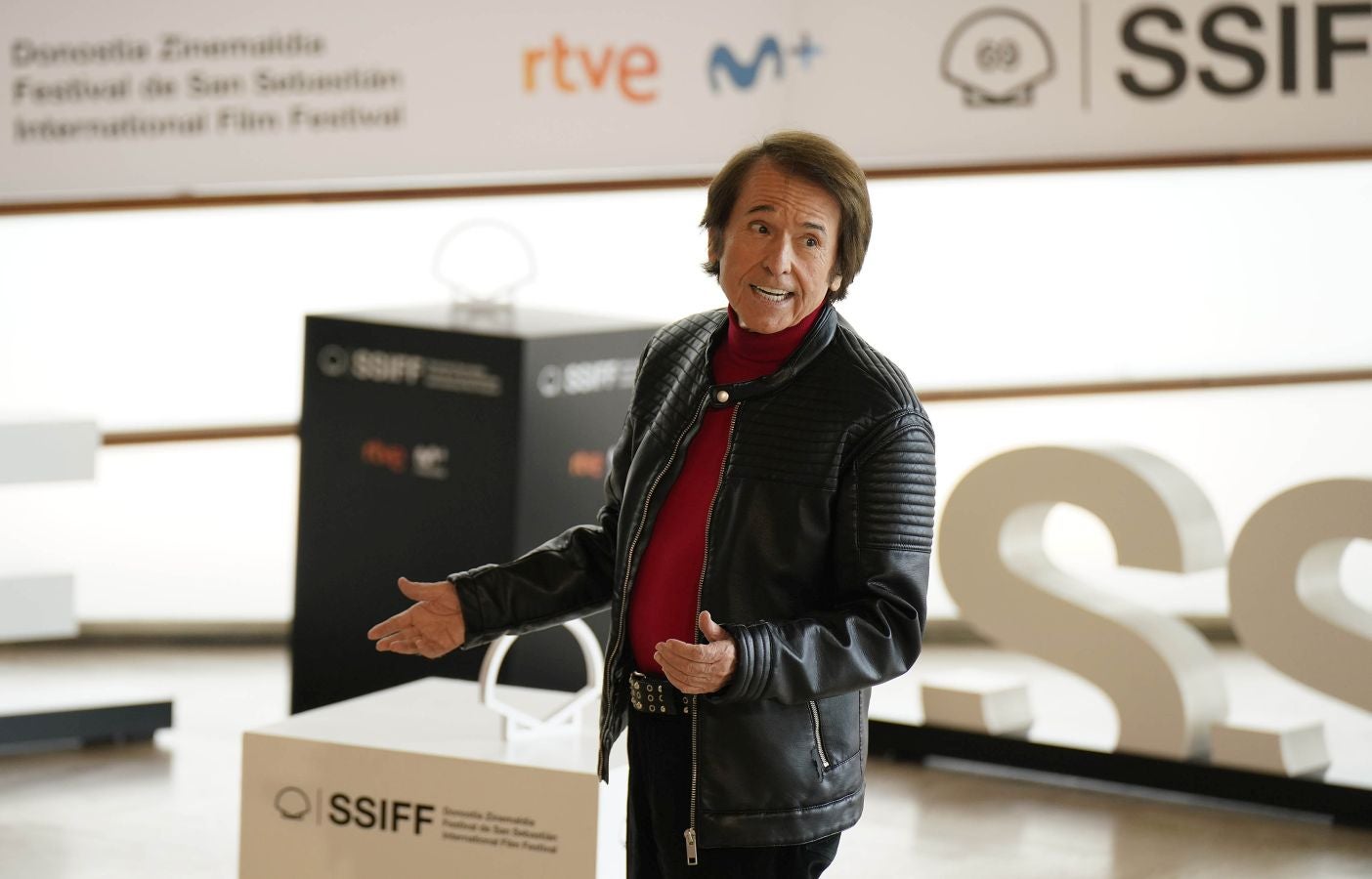 Fotos de Raphael en el Festival de cine de San Sebastián