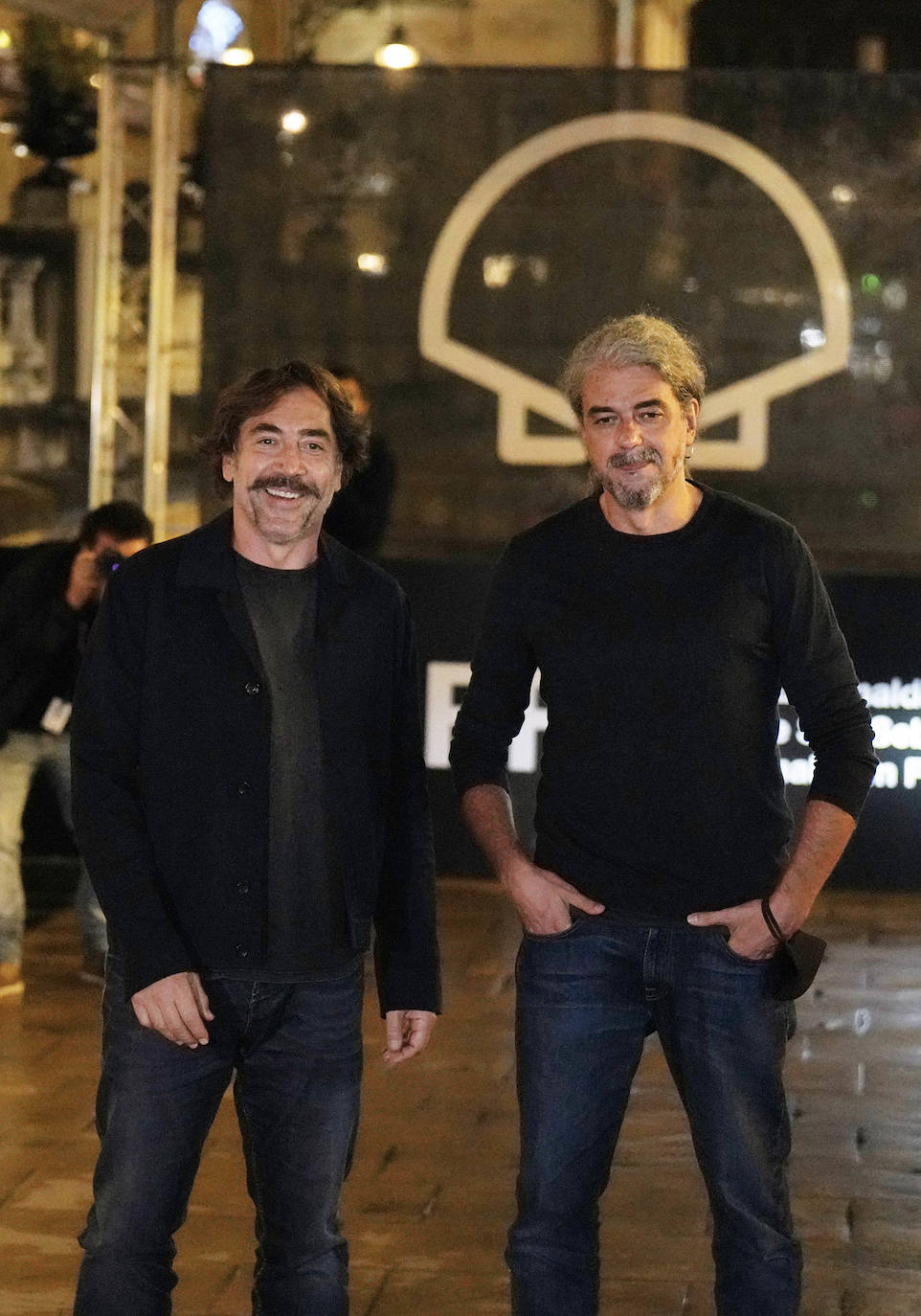 Fotos: Javier Bardem ya luce en el Zinemaldia