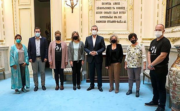 Markel Olano: «Euskararen biziberritze prozesuak lankidetzan sakontzeaeskatzen du»