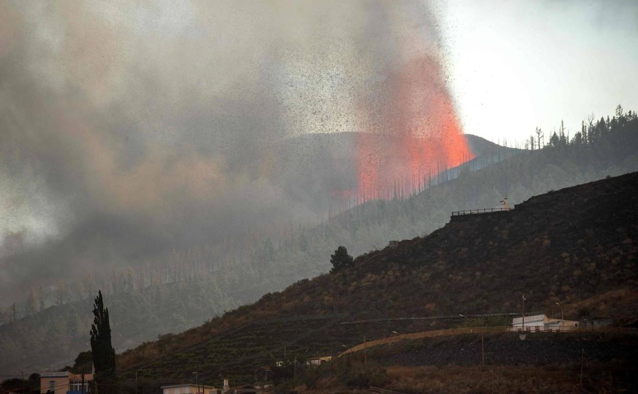 Erupción en Cumbre Vieja.