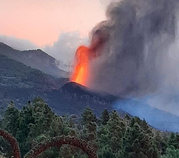 Vista de la erupción.