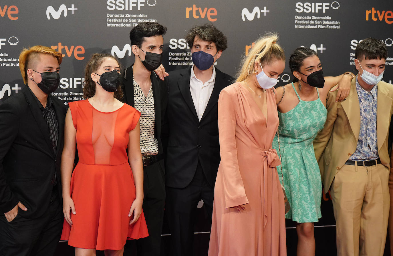 Fotos: Los actores de &#039;Quién lo impide&#039; desfilan por la alfombra roja