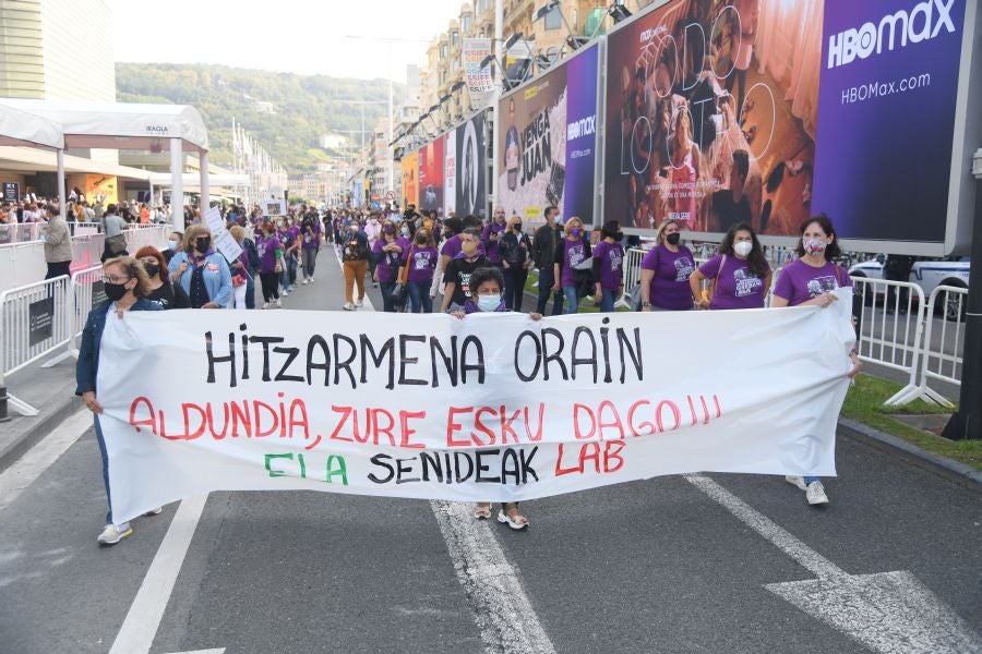 Fotos: Protesta de las trabajadoras de las residencias de Gipuzkoa