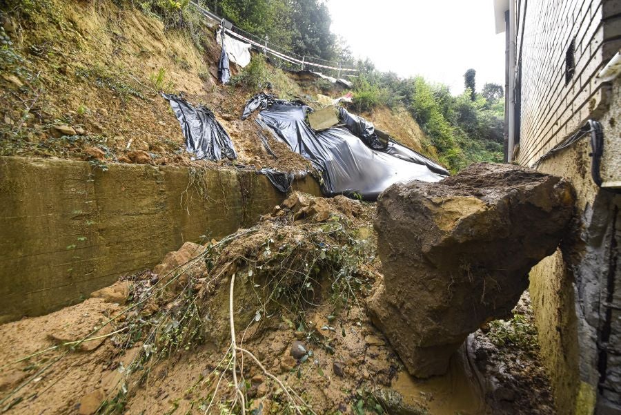 Fotos: Los vecinos de Ulia temen los desprendimientos