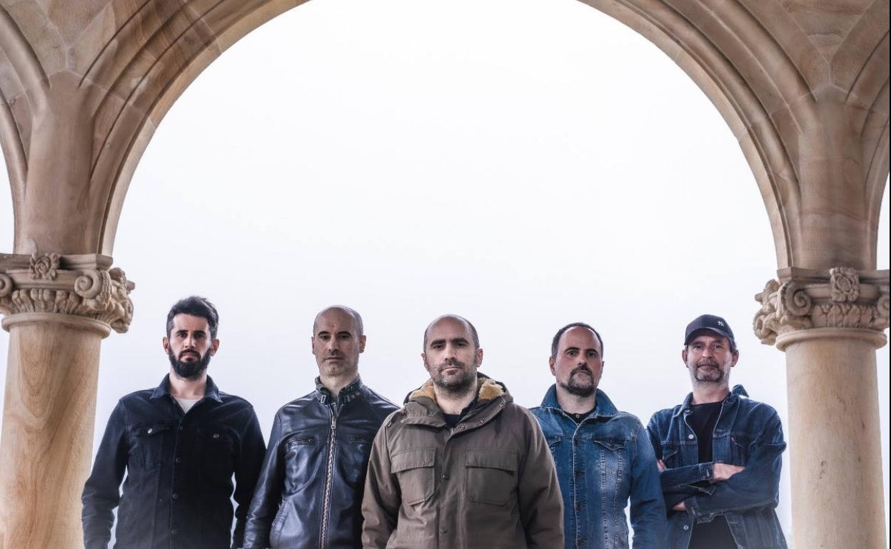 Itxi begiak, Iker Martinez eta zaldi herrenak proiektuaren single berria