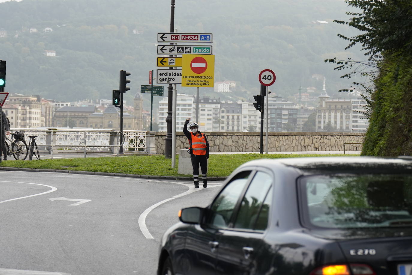 Fotos: Coto a los vehículos privados en La Concha