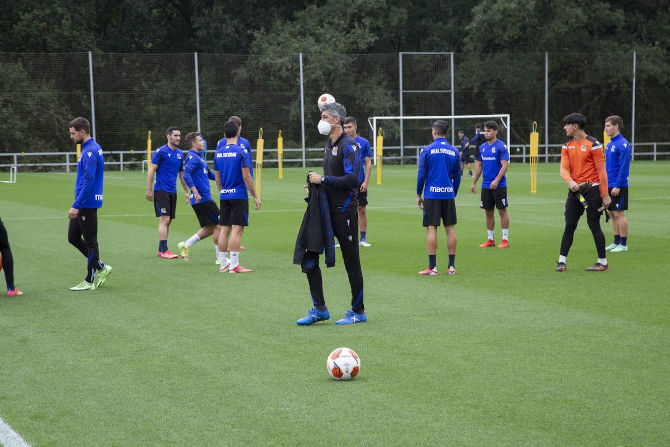 Fotos: Isak y Barrenetxea se unene al grupo; Merino y Le Normand no se entrenan