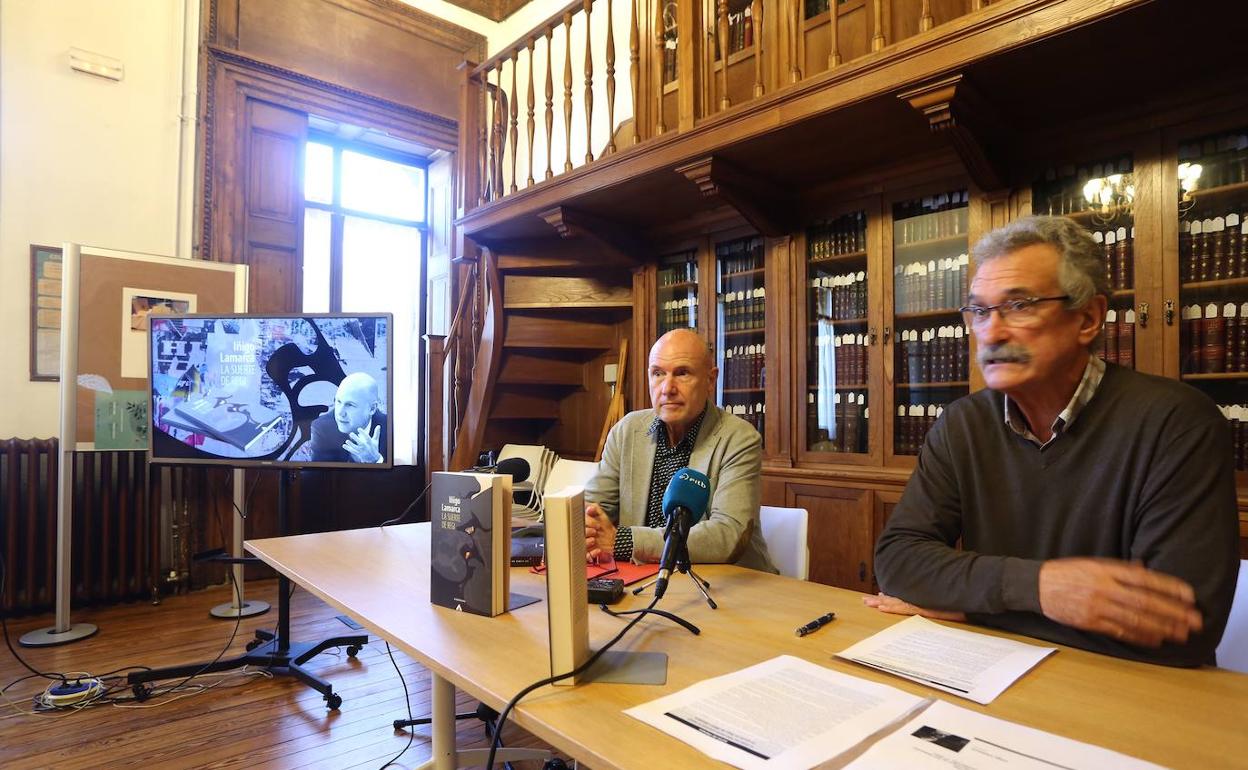 Presentación del libro de Iñigo Lamarca. 