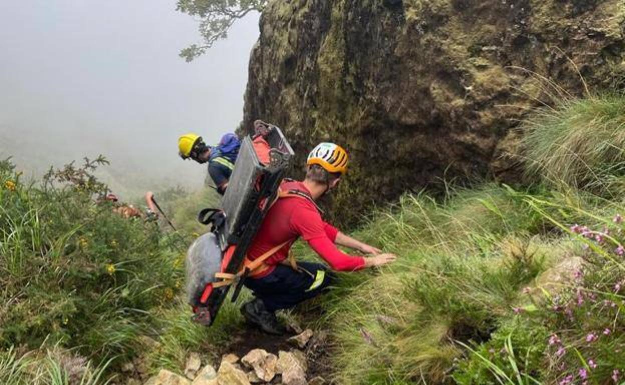 Imagen pertenecientea un rescate acaecido en Peñas de Aia. 