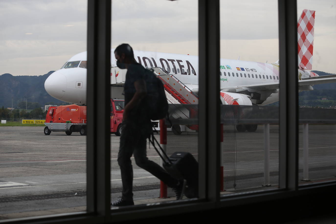 Aeropuerto San Sebastián: Volotea programa vuelos entre Hondarribia y Mallorca para Navidades y verano