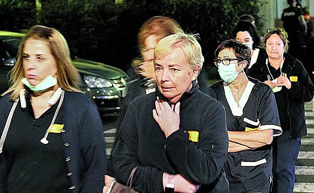 «Disparaba a todo...a los cristales, a los muebles, a las vitrinas. Ha sido horrible»