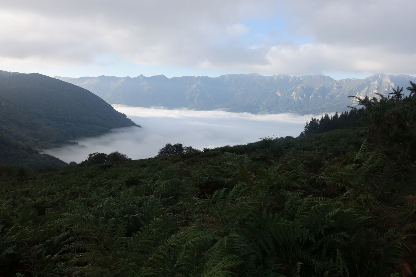 Fotos: Urkieta, sobre un mar de nubes