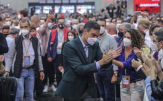 Sánchez entierra el hacha de guerra y enfila 2023 envuelto en la bandera de la socialdemocracia