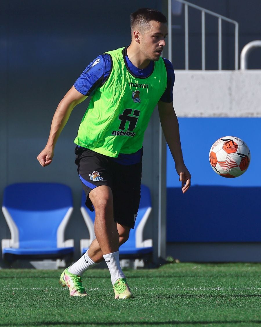 Fotos: Diego Rico se une al grupo