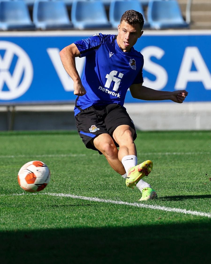 Fotos: Diego Rico se une al grupo