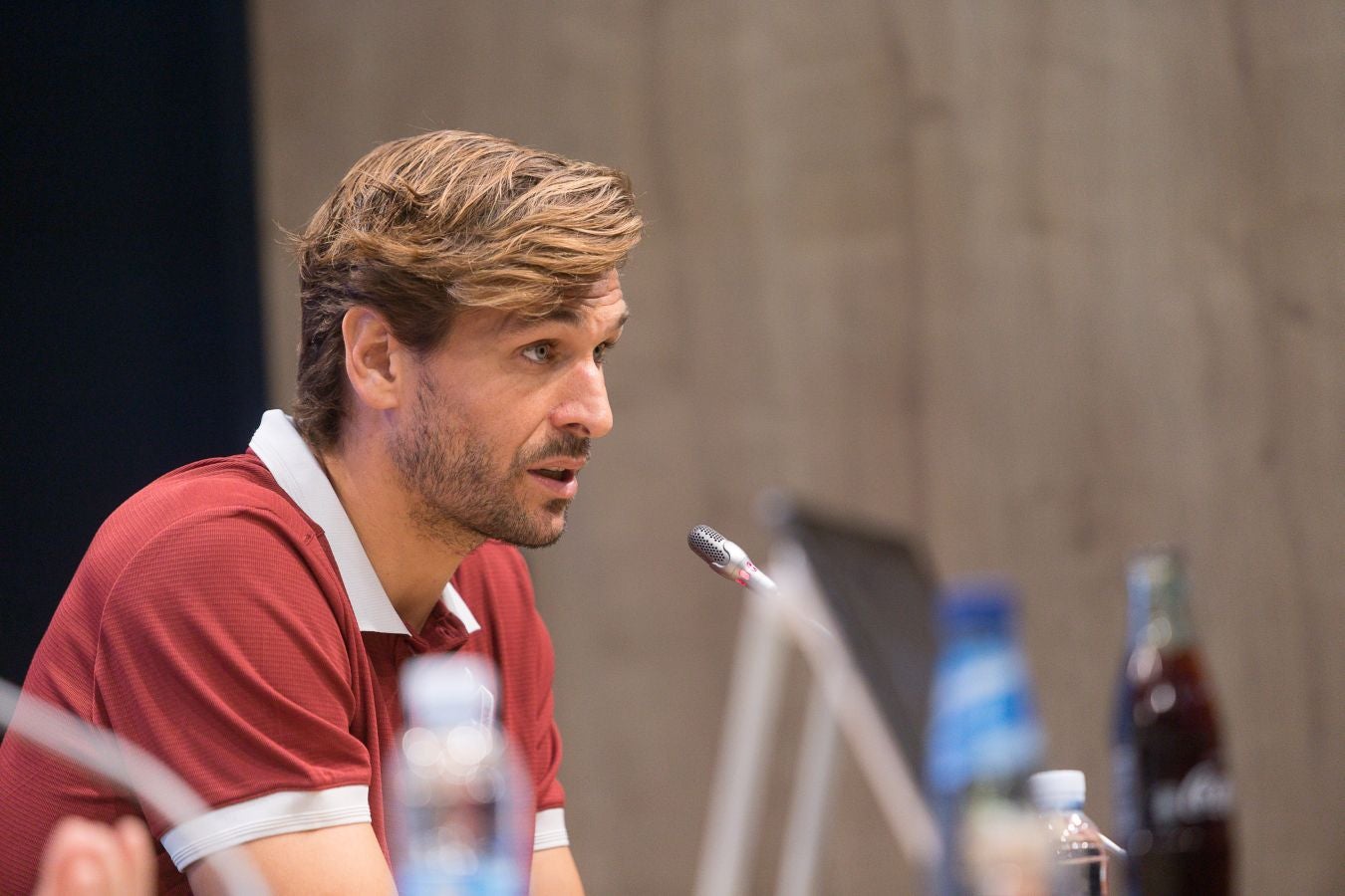 Fotos: Llorente se viste por primera vez de azulgrana