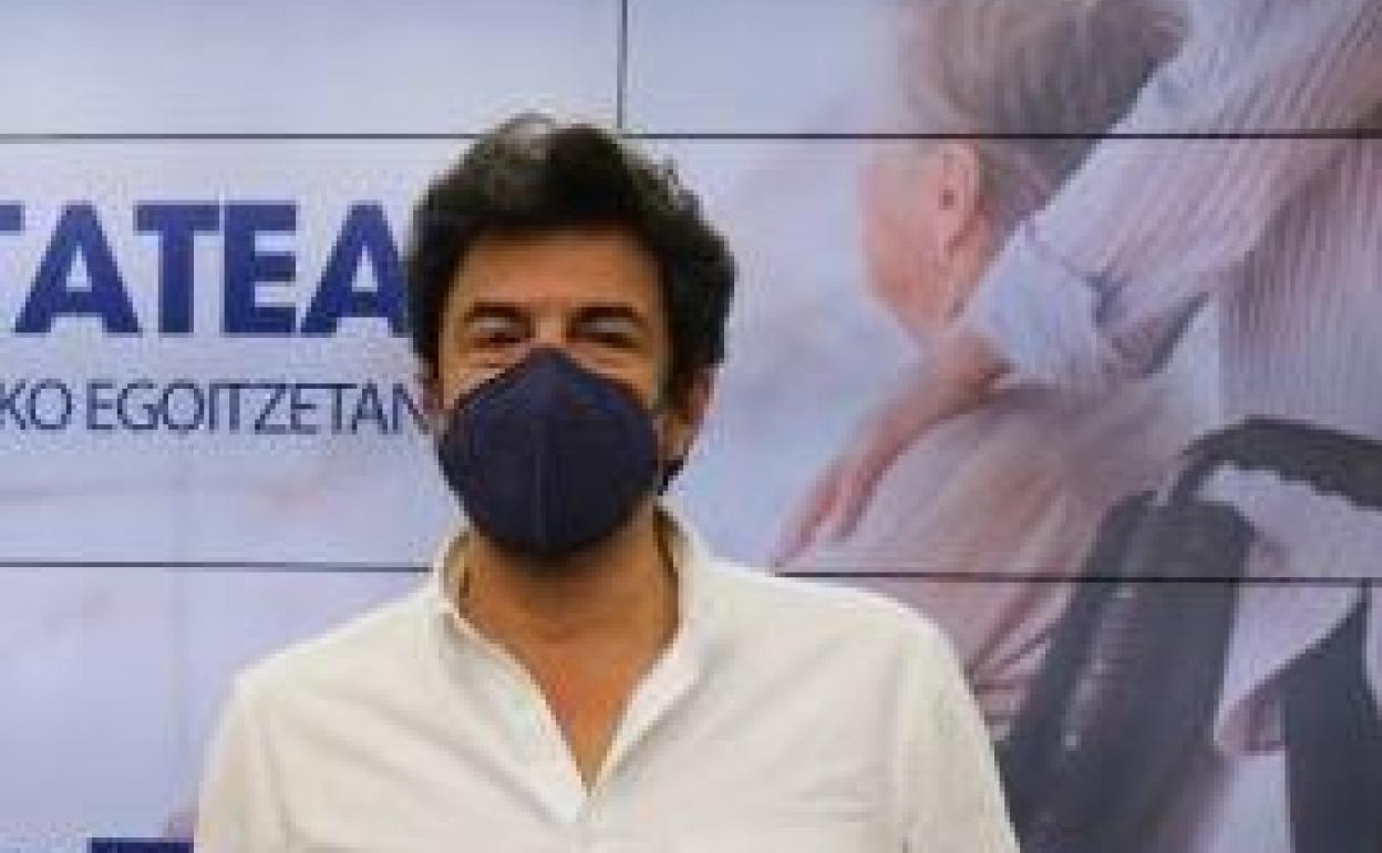 Javier Castro: «La Diputación de Gipuzkoa debe crear un fondo de innovación para las residencias»