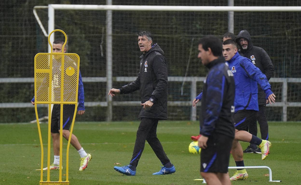 Imanol Alguacil durante el entrenamiento de este sábado en Zubieta. 