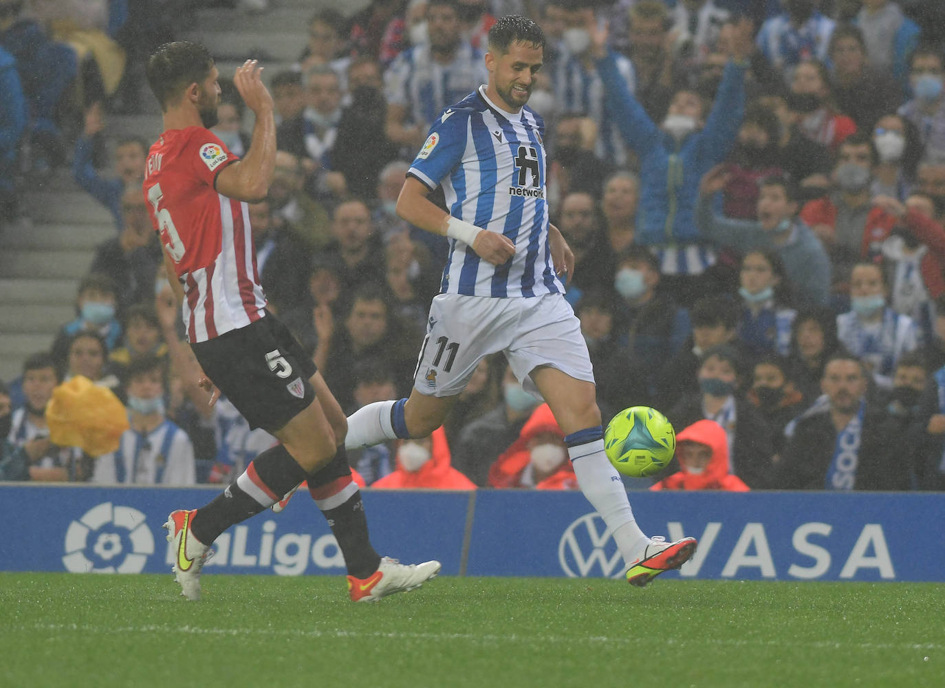 Fotos Real Sociedad - Athletic: Las mejores imágenes del derbi entre la Real Sociedad y el Athletic