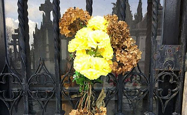 En el cementerio no queda nada