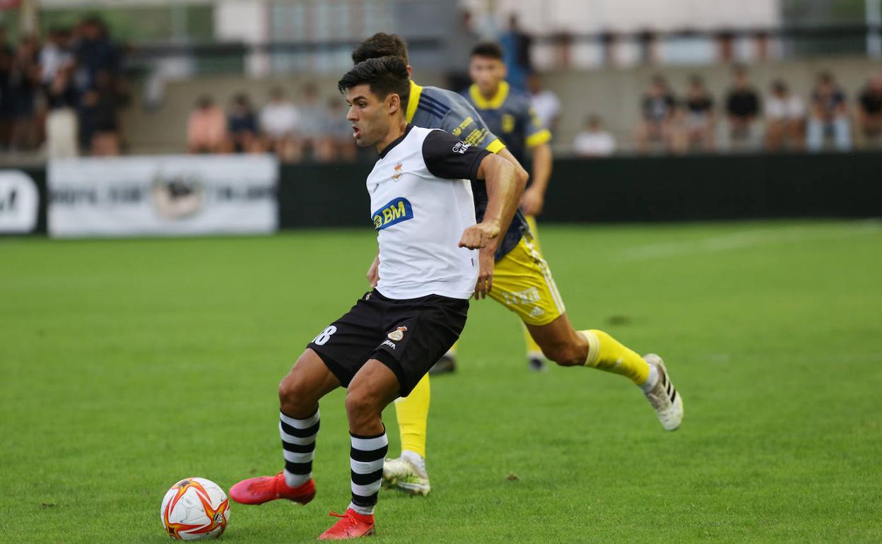 Imagen del encuentro entre el Real Unión y el Badajoz en el Stadium Gal. 