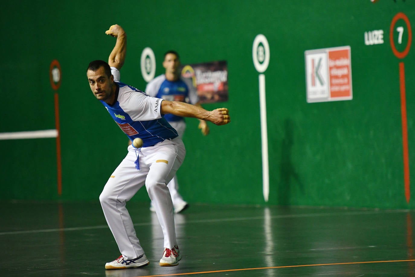 Fotos: Lleno para despedir a Olaizola en Beotibar