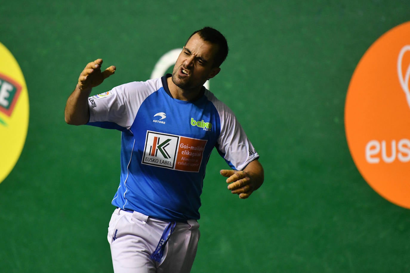 Fotos: Lleno para despedir a Olaizola en Beotibar