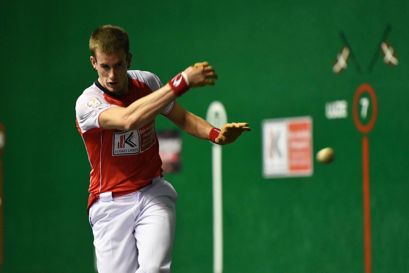 Fotos: Lleno para despedir a Olaizola en Beotibar