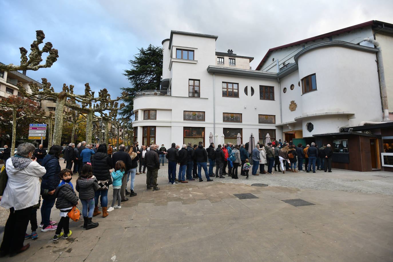 Fotos: Lleno para despedir a Olaizola en Beotibar