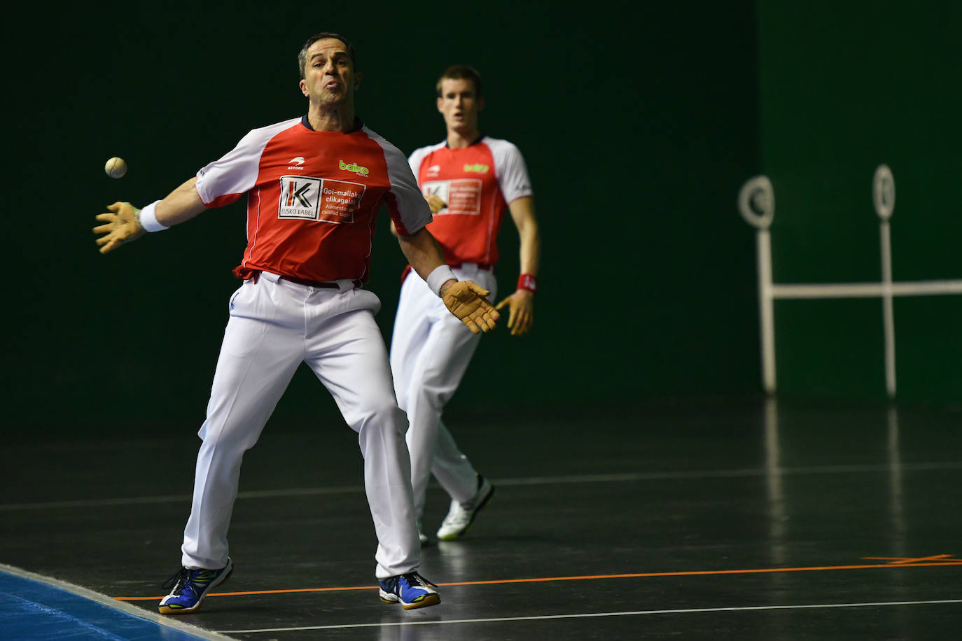 Fotos: Lleno para despedir a Olaizola en Beotibar