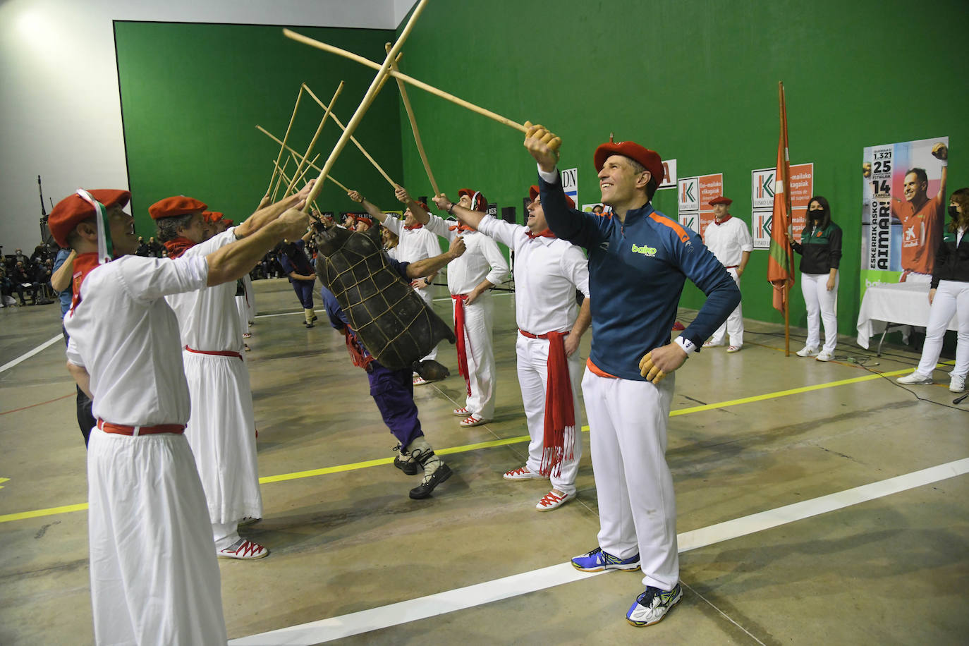 Fotos: Aimar Olaizola se despide de la pelota en Goizueta