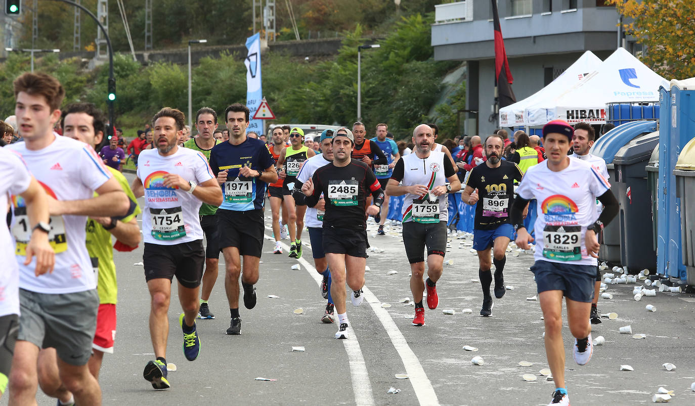 Fotos: Imágenes de los corredores al paso por Herrera