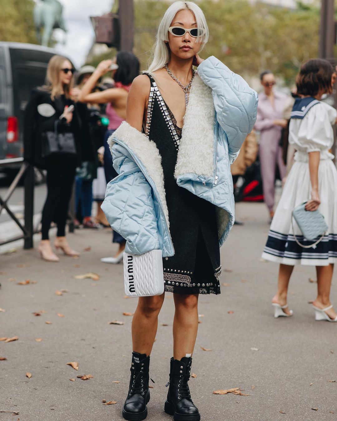 Fotos: Así se lleva el clásico plumas esta temporada