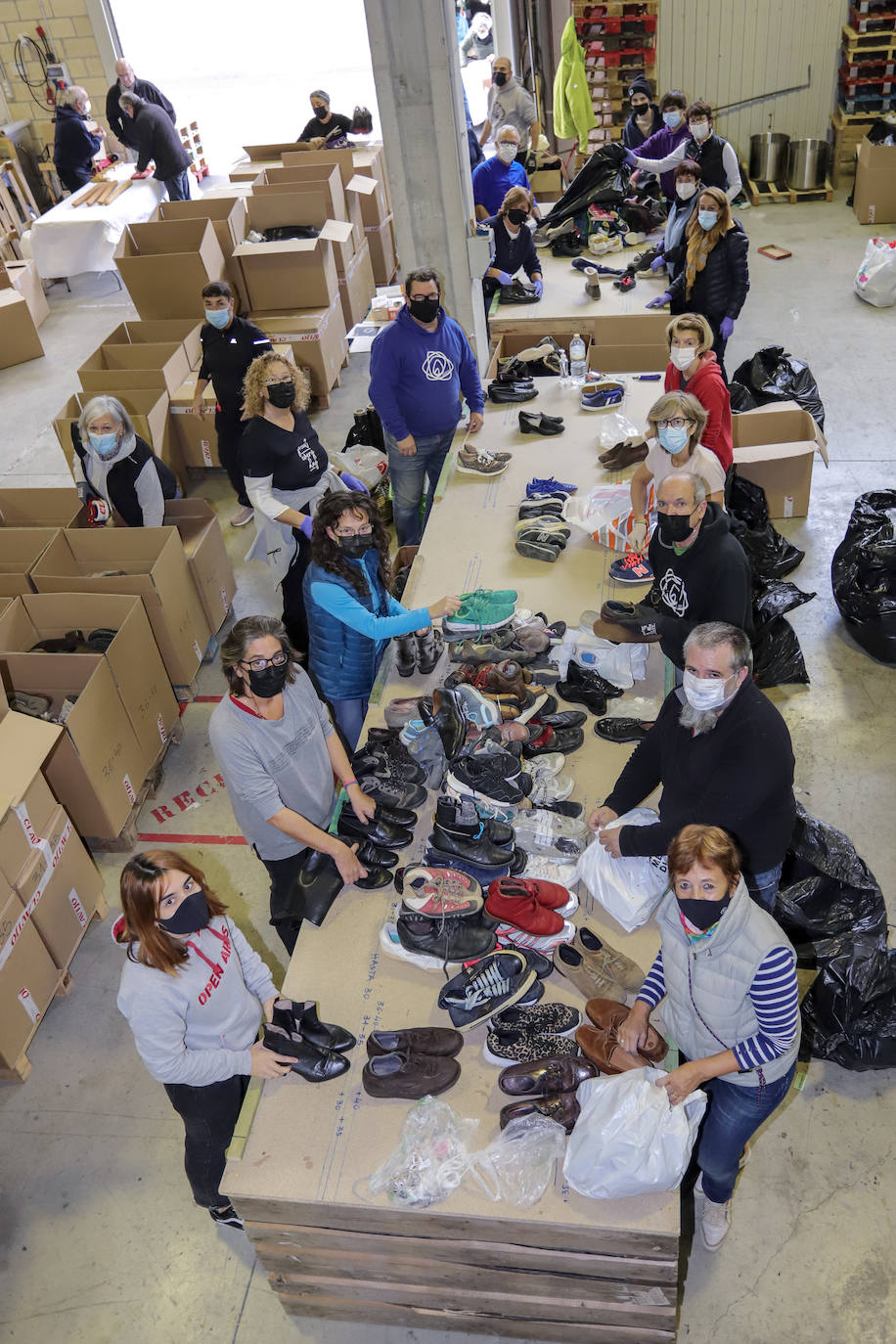 Fotos: Zapatos para 100.000 refugiados