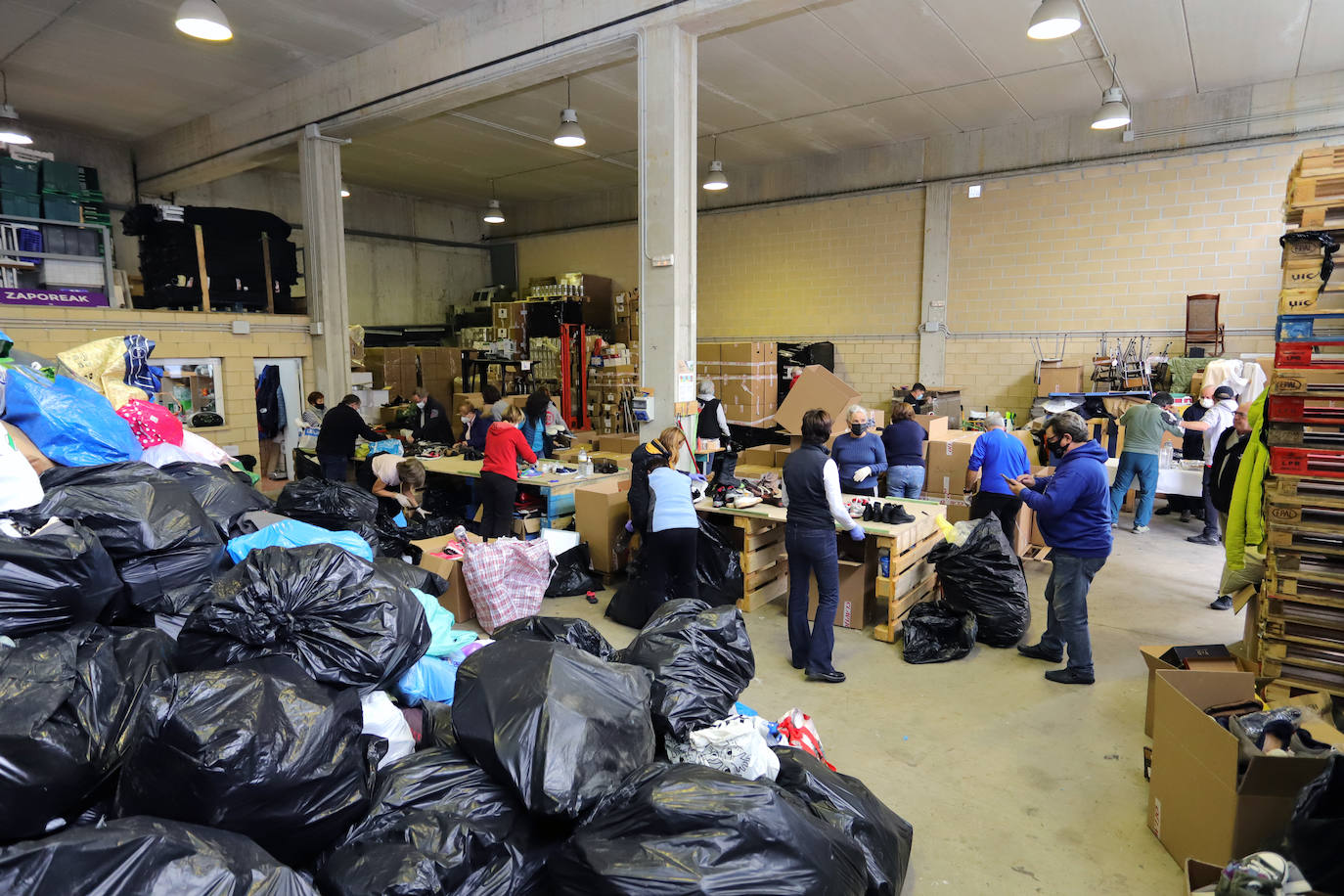 Fotos: Zapatos para 100.000 refugiados