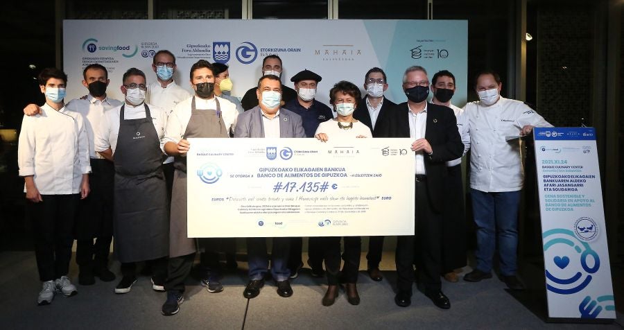 Fotos: Cena solidaria a favor del Banco de Alimentos