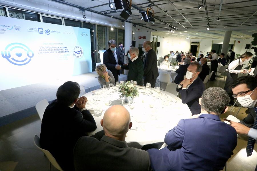 Fotos: Cena solidaria a favor del Banco de Alimentos