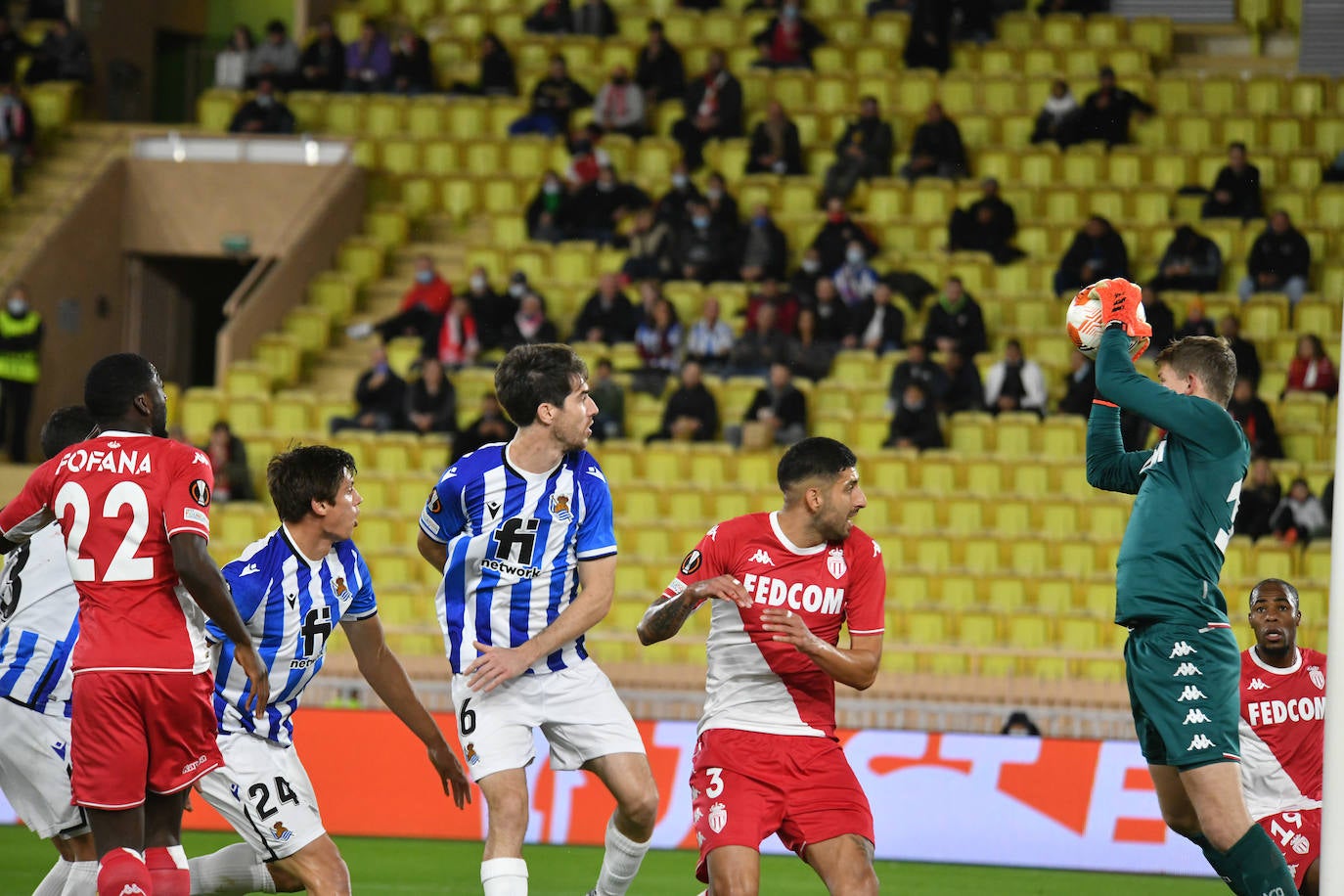 Fotos del partido entre el Mónaco y la Real Sociedad