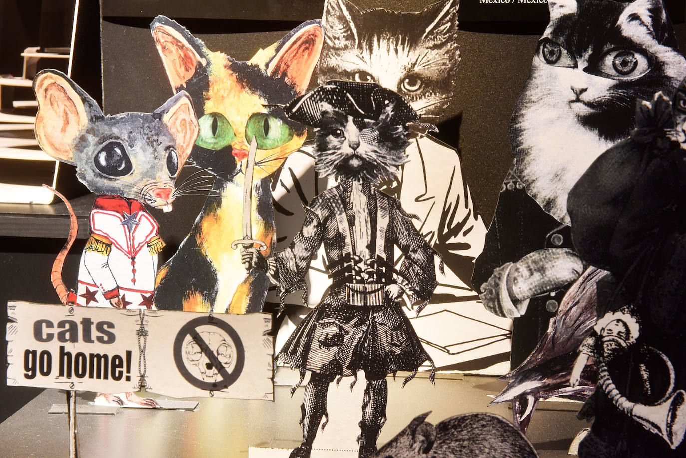 Fotos: Creadores de teatro en papel y carátulas con títeres