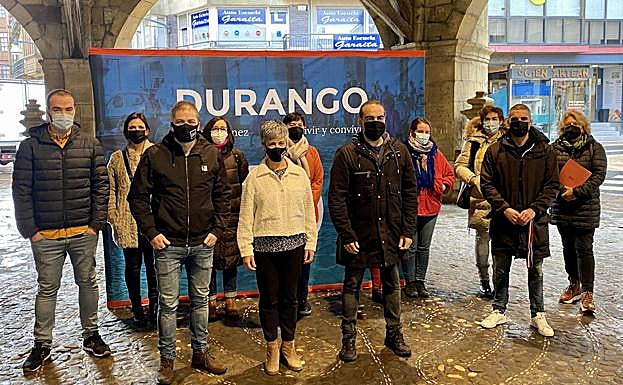 Durangoko Azoka barruan zein kanpoan «arduraz» aritzeko deia