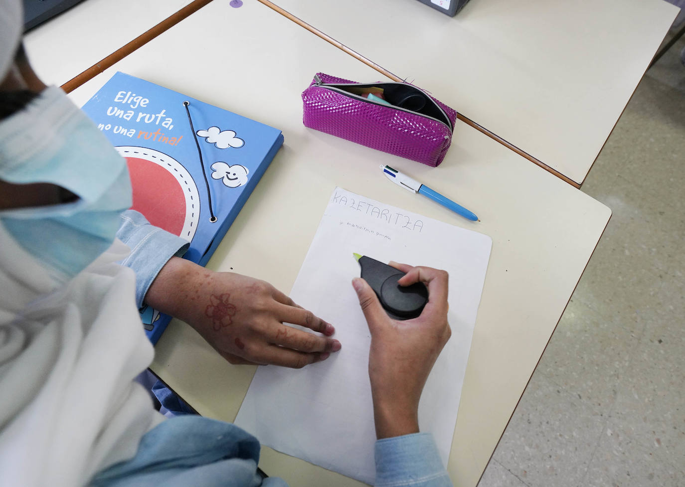 Fotos: Los alumnos de Jakintza Ikastola hacen de periodistas