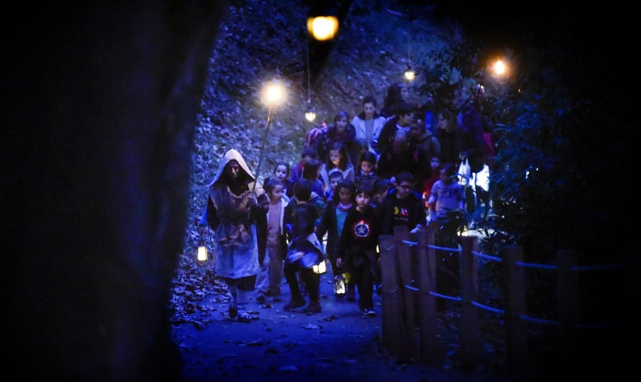 Imagen de una edición anterior a Olentzaroren Basoa. 