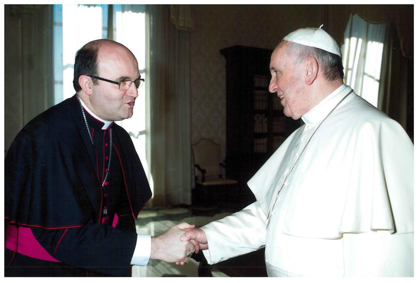 Jose Ignacio Munilla es recibido por el Papa Francisco, 2014