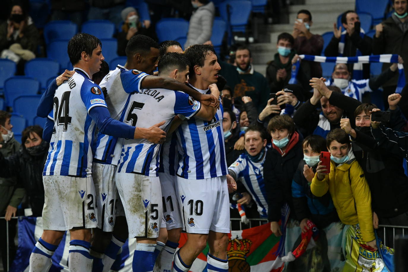 Fotos: Las mejores imágenes del partido entre la Real Sociedad y el PSV