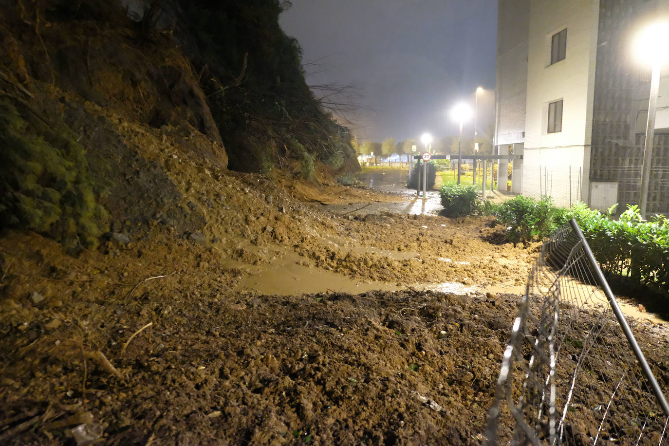 Tiempo en Gipuzkoa: Nueva jornada de lluvia, nieve y olas