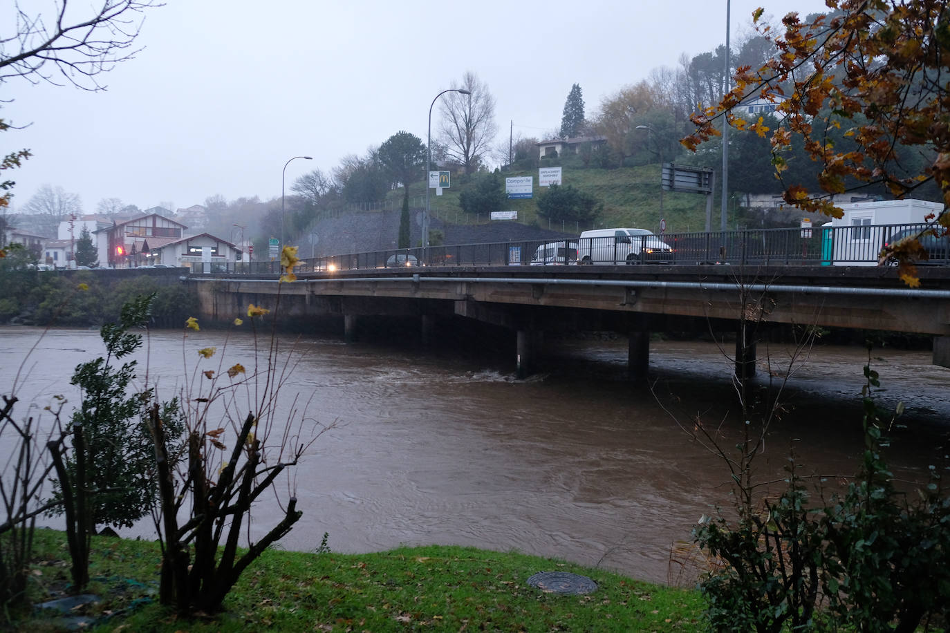 Tiempo en Gipuzkoa: Nueva jornada de lluvia, nieve y olas