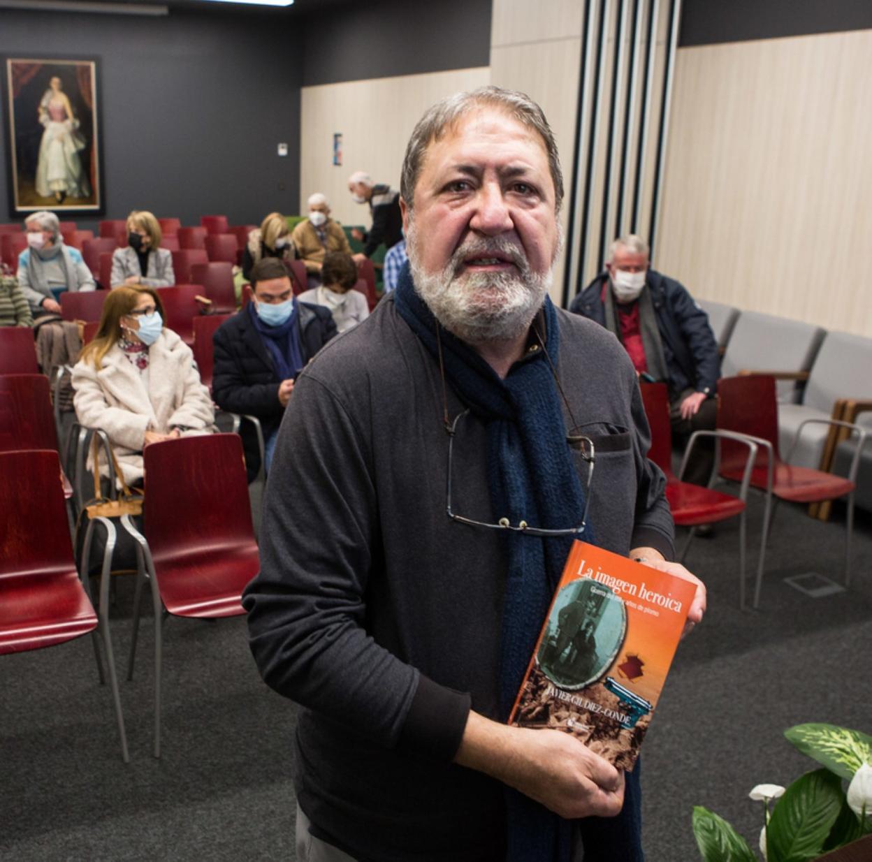 Javier Gil Díez-Conde, en la presentación de 'La imagen heroica'. 