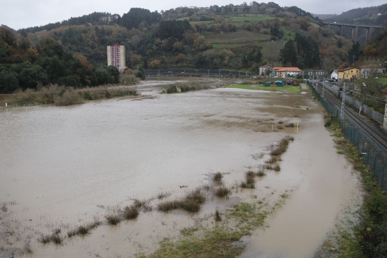Fotos: Inundaciones en Deba por la crecida del río